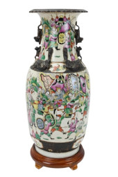 CHINESE HAND PAINTED NANKING V