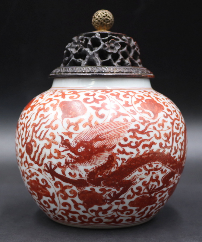 CHINESE IRON RED DRAGON JAR WITH