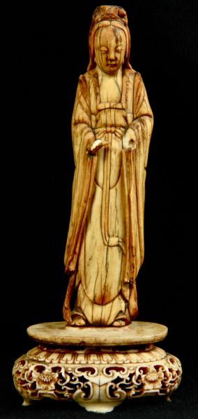 Chinese Ivory Carving 18th