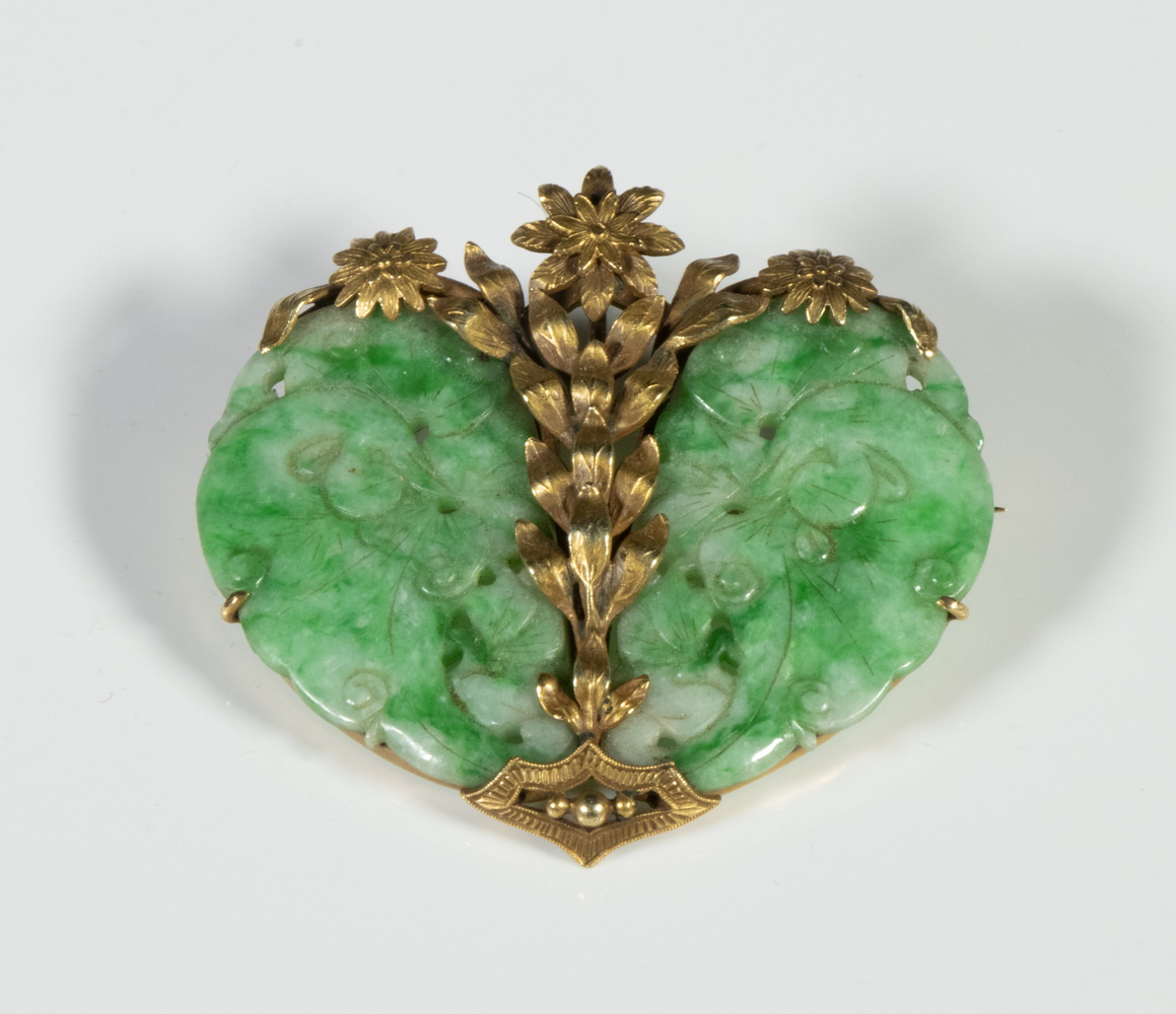 CHINESE JADE BROOCH 14k Gold