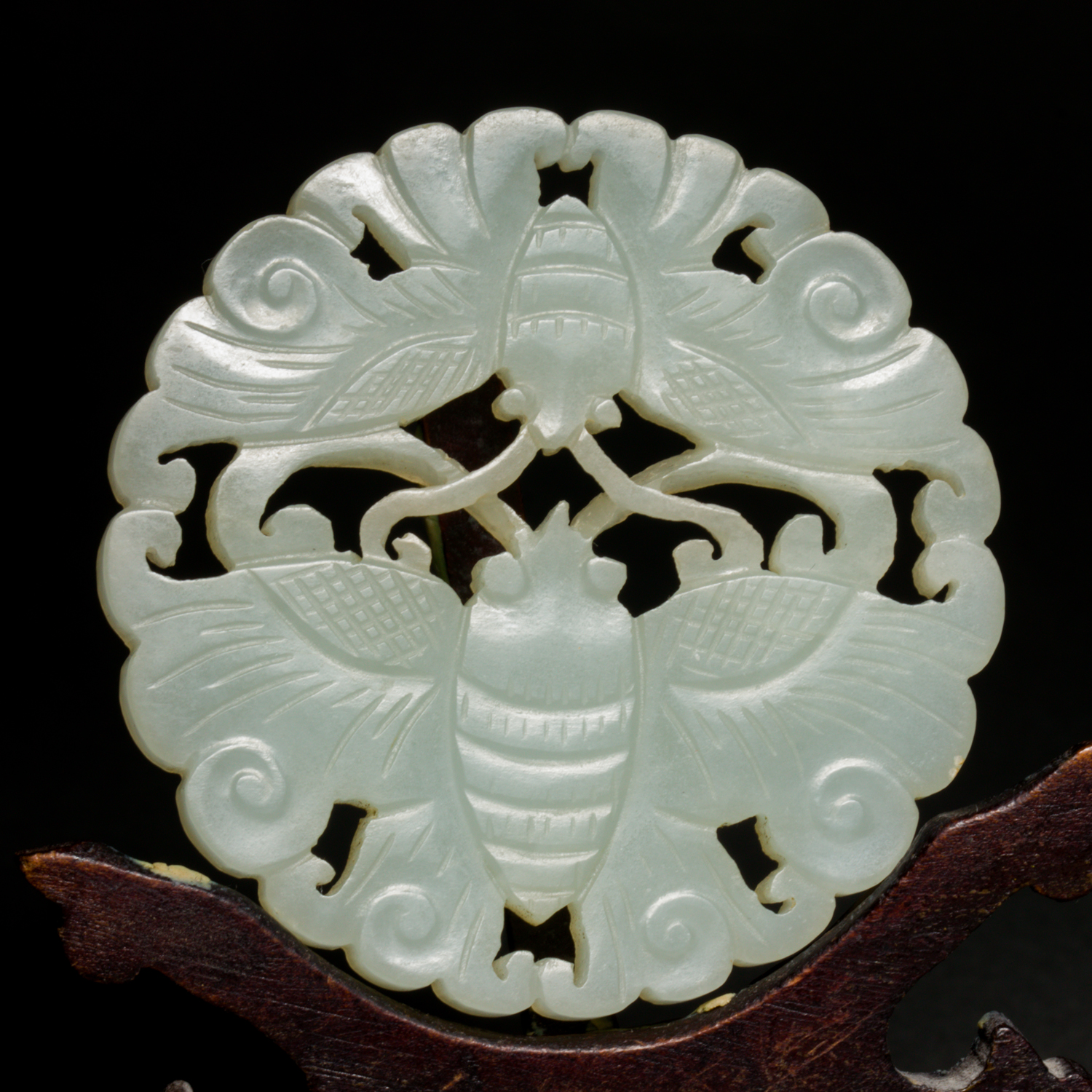 CHINESE JADE 'BUTTERFLY' PENDANT