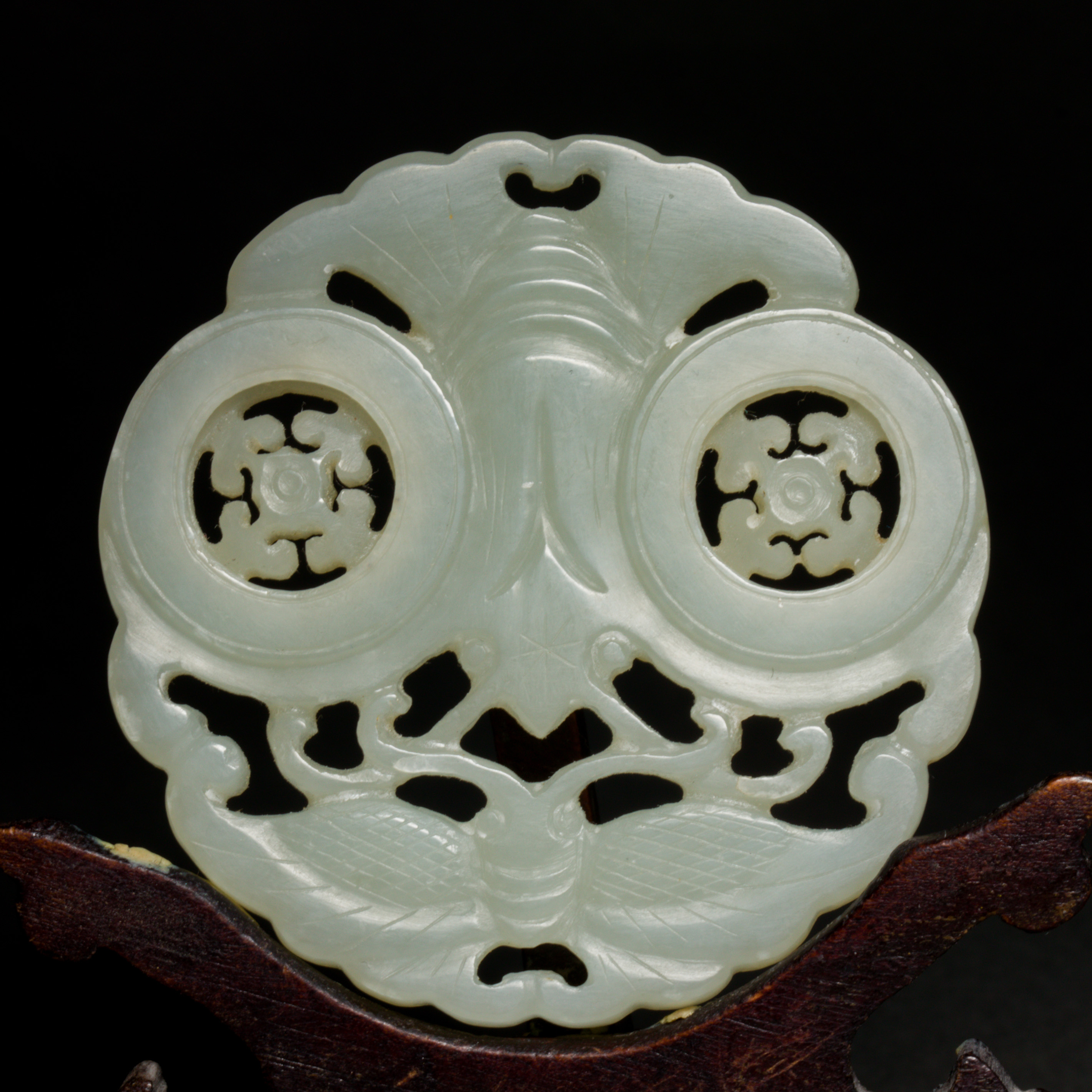 CHINESE JADE 'BUTTERFLY' PENDANT