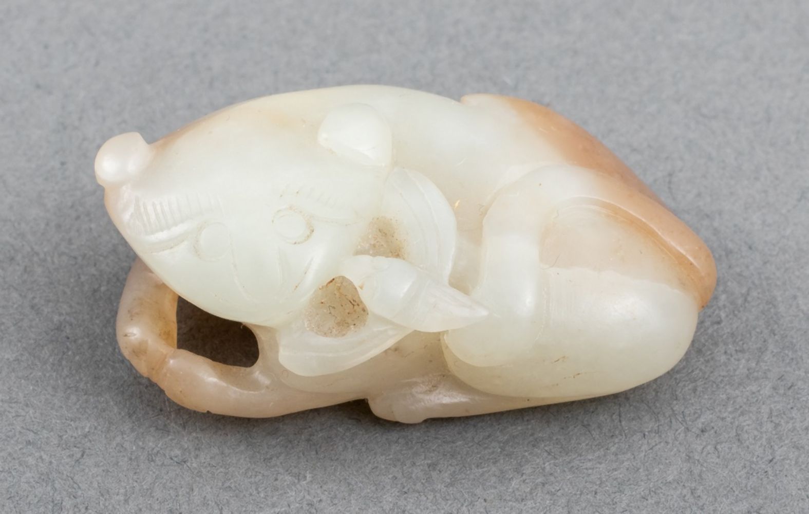 CHINESE JADE CARVING OF FOO LION