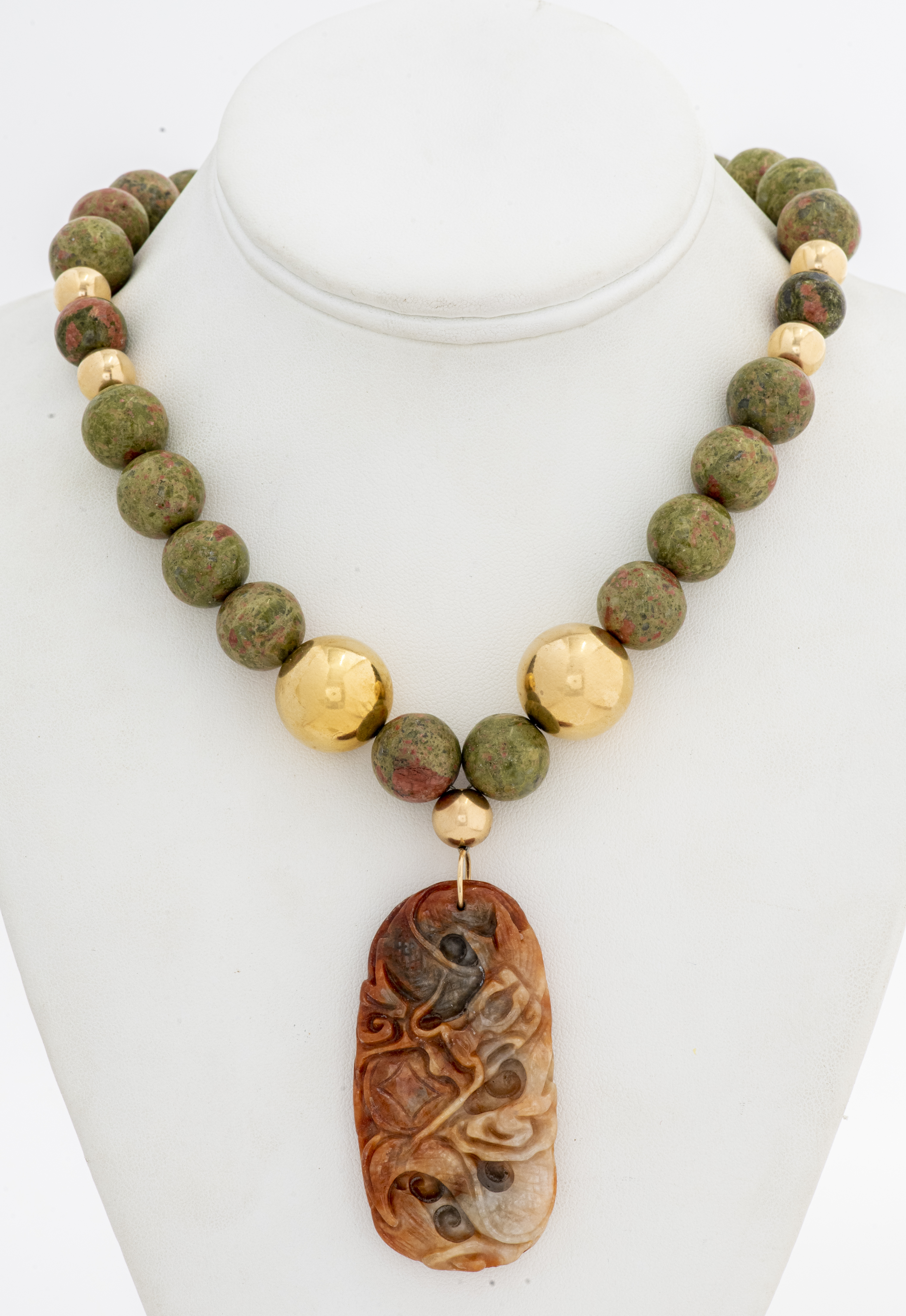 CHINESE JADE PENDANT & UNAKITE BEAD