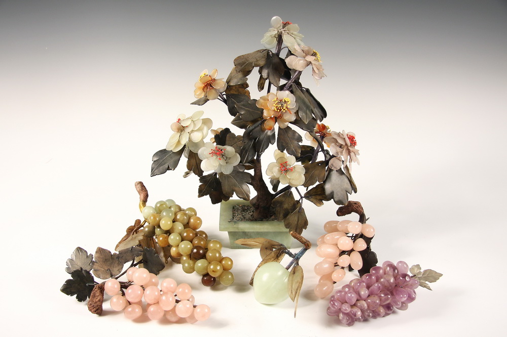 CHINESE JADE TREE & FRUIT - 20th c.