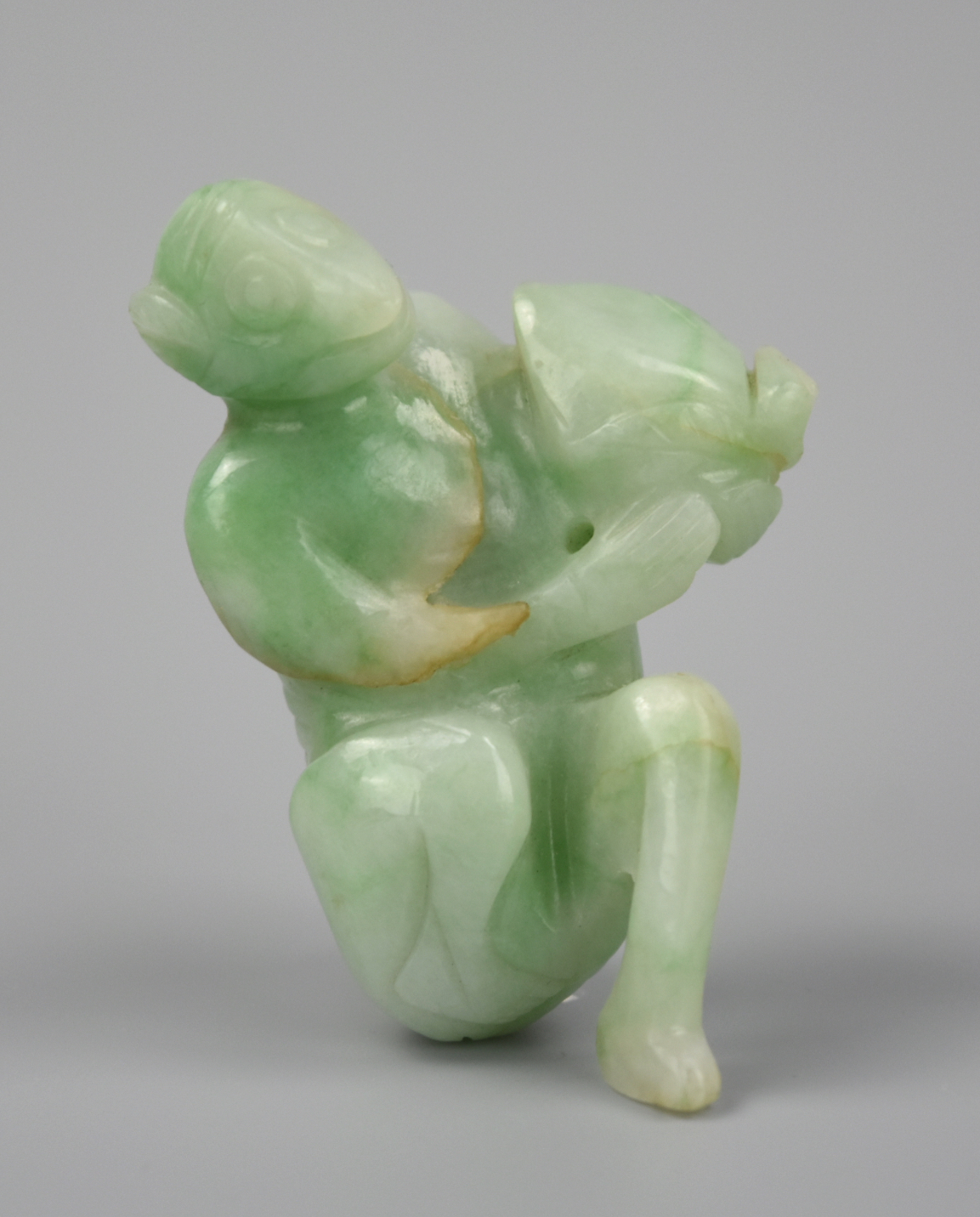 CHINESE JADEITE CARVING OF MONKEY