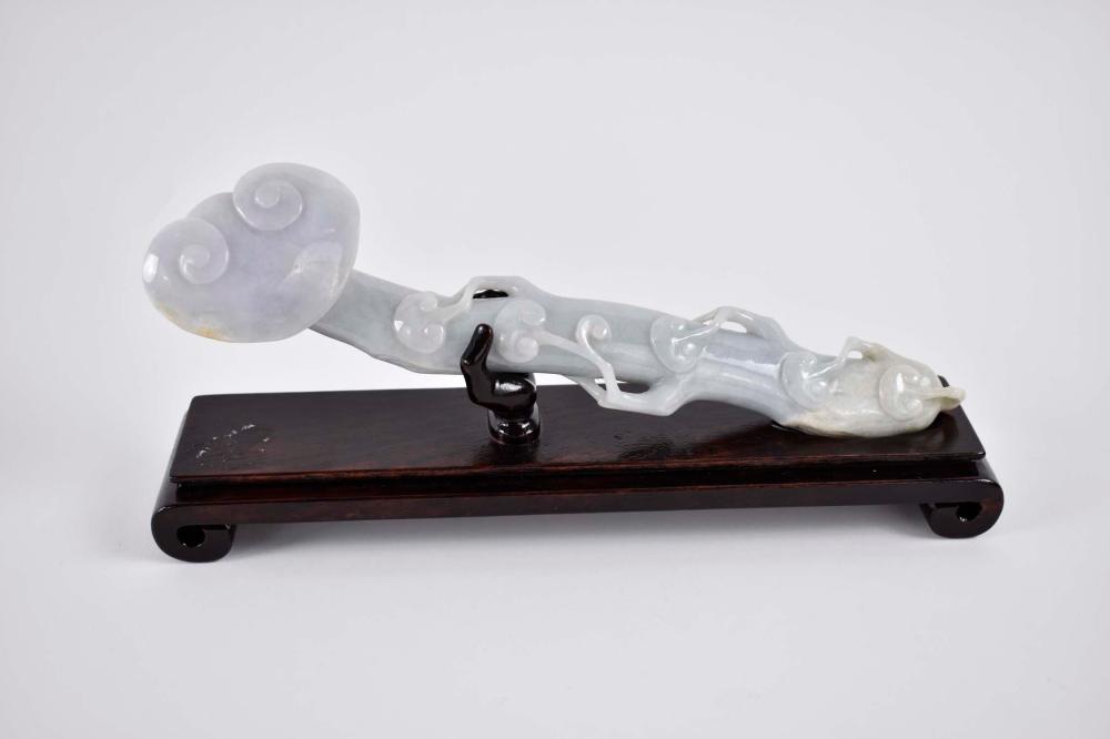CHINESE JADEITE LAVENDAR HUED
