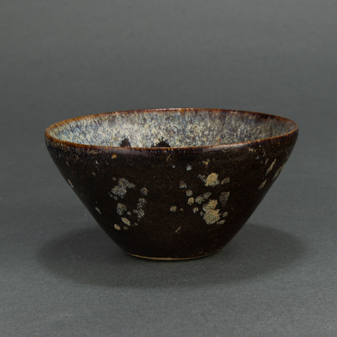 CHINESE JIZHOU WARE 'PAPERCUT' BOWL