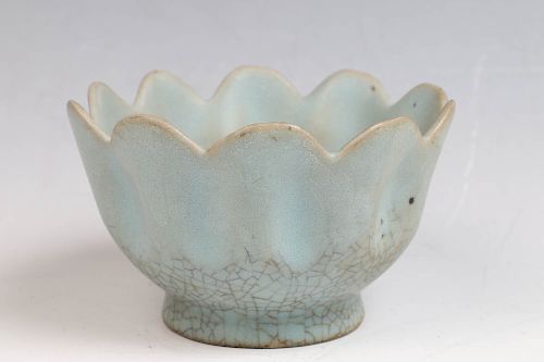 CHINESE JUN YAO LOTUS PETAL