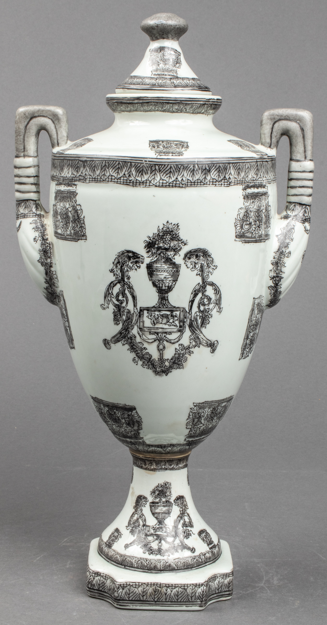 CHINESE JUWC 1897 CERAMIC LIDDED