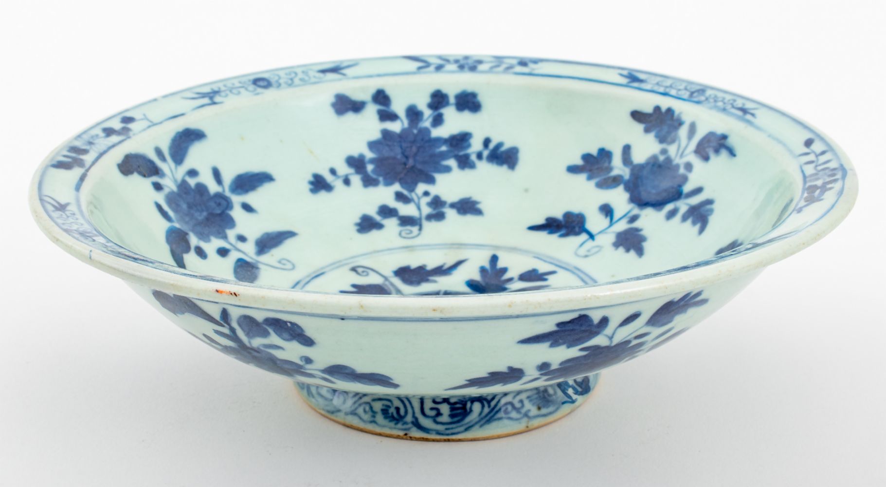 CHINESE KANGXI MARK BLUE ON CELADON