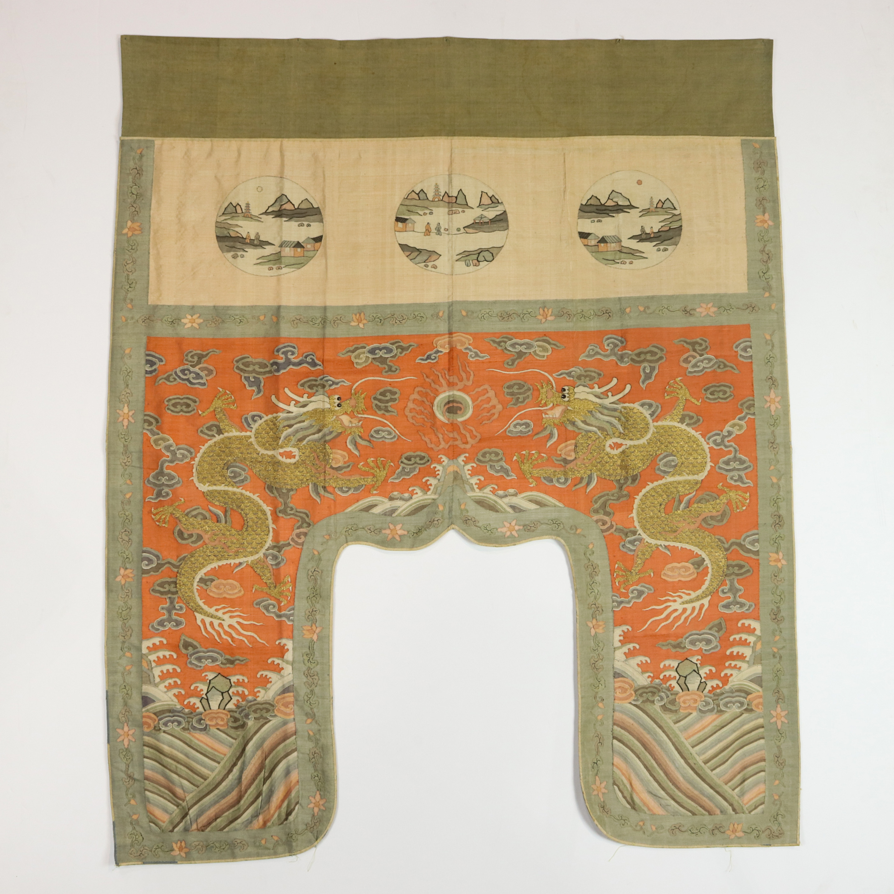 CHINESE KESI-WOVEN 'DRAGON' ALTAR