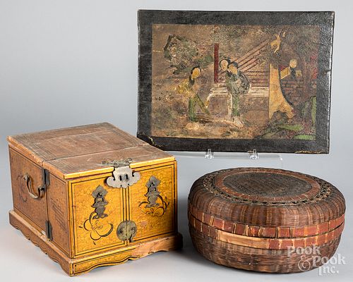 CHINESE LACQUER DRESSING CABINET,