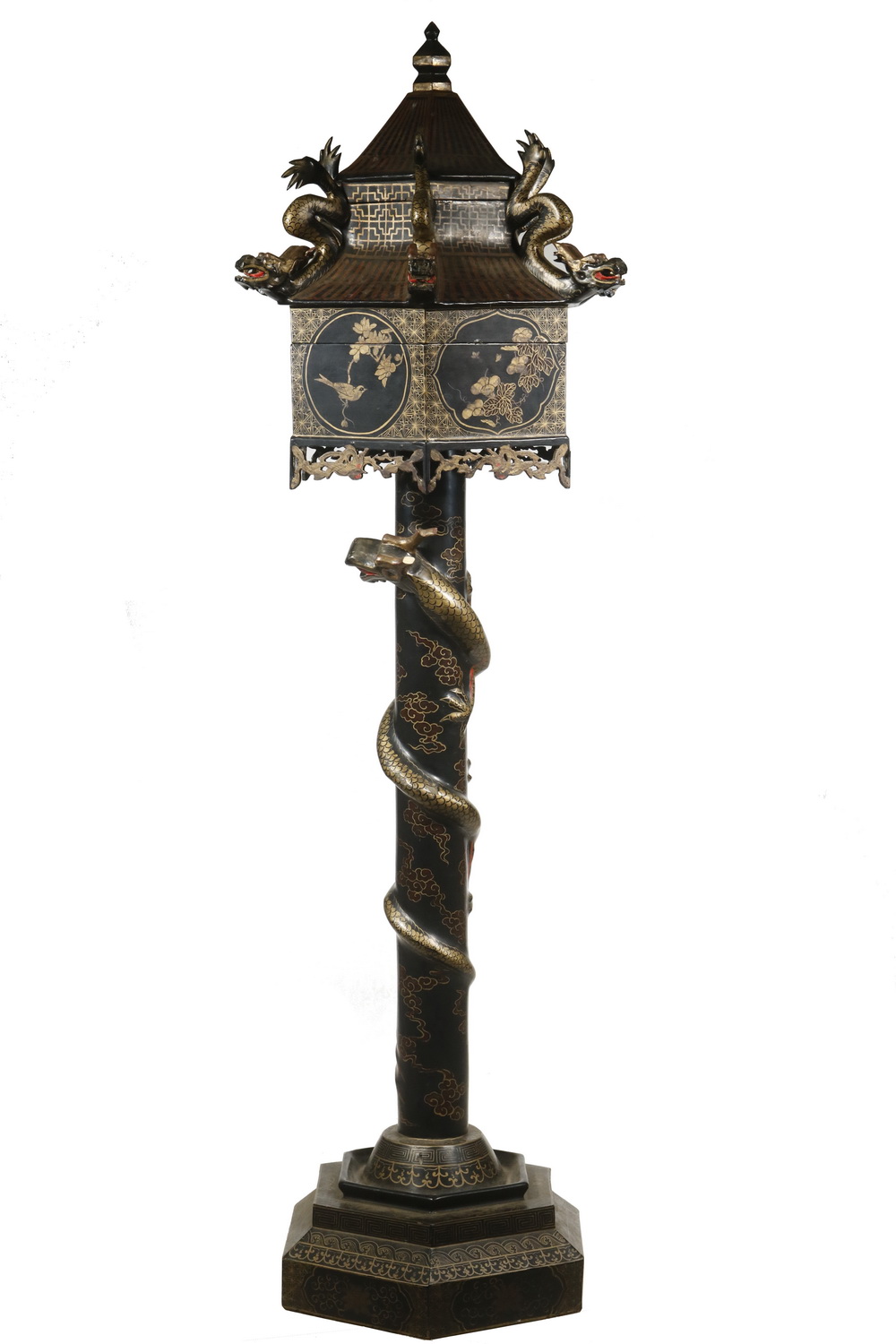 CHINESE LACQUER & GILT FLOOR
