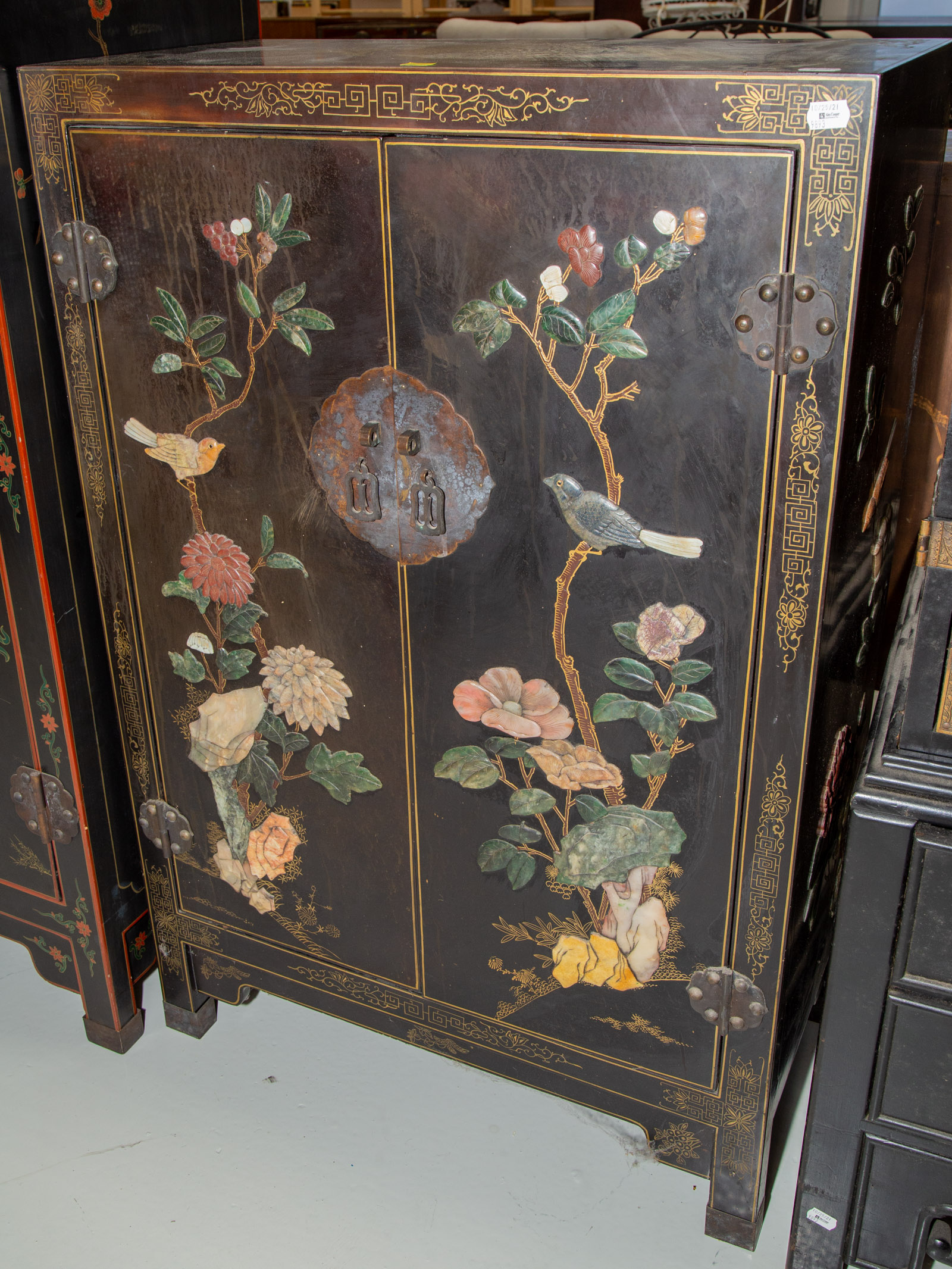 CHINESE LACQUERED CABINET Later