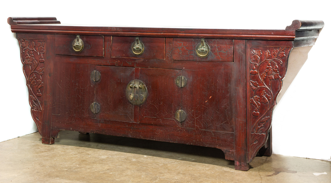 CHINESE LACQUERED ELMWOOD ALTAR