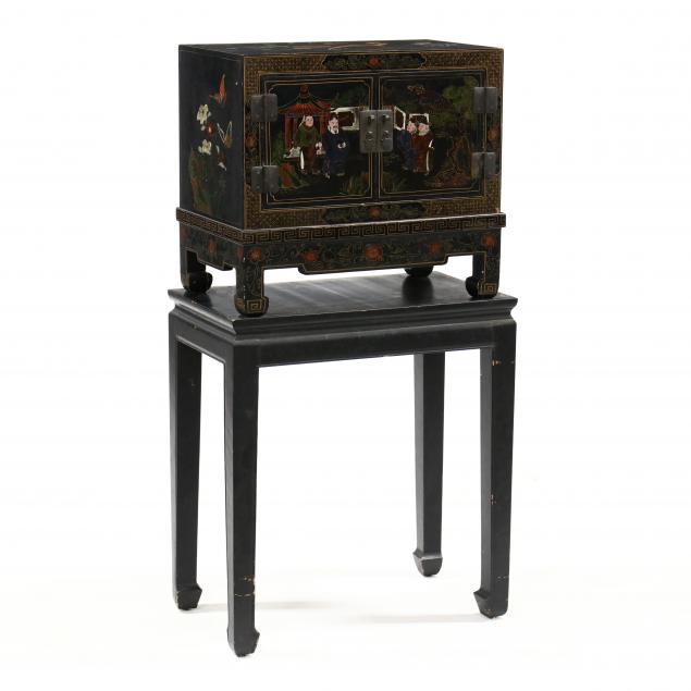 CHINESE LACQUERED JEWELRY CABINET