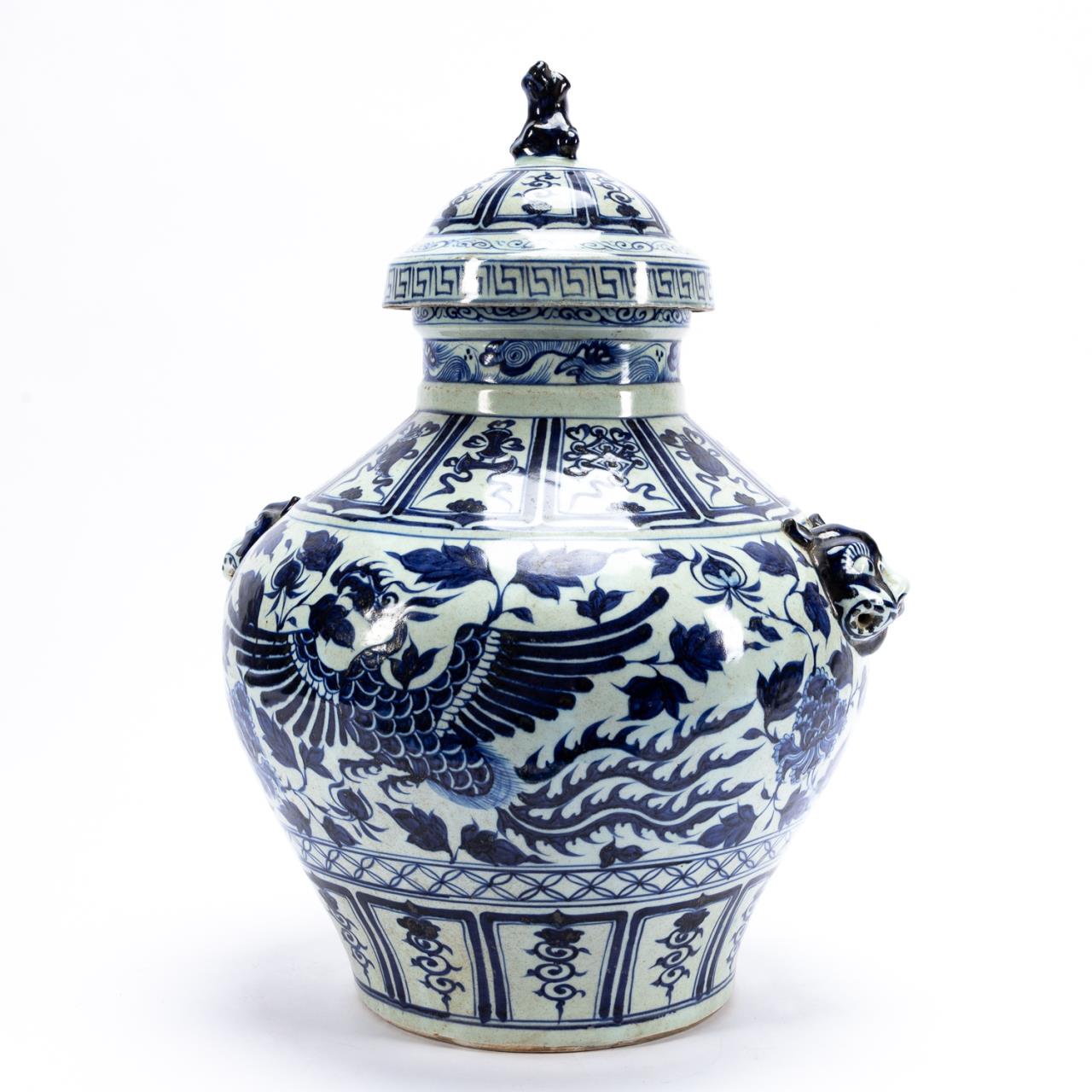 CHINESE LARGE BLUE & WHITE LIDDED
