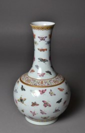 Chinese Large Famille Rose But
