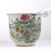 CHINESE LATE QING FAMILLE ROSE