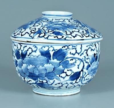 Chinese lidded bowl, blue and white