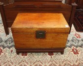CHINESE LIFT-TOP STORAGE CHEST