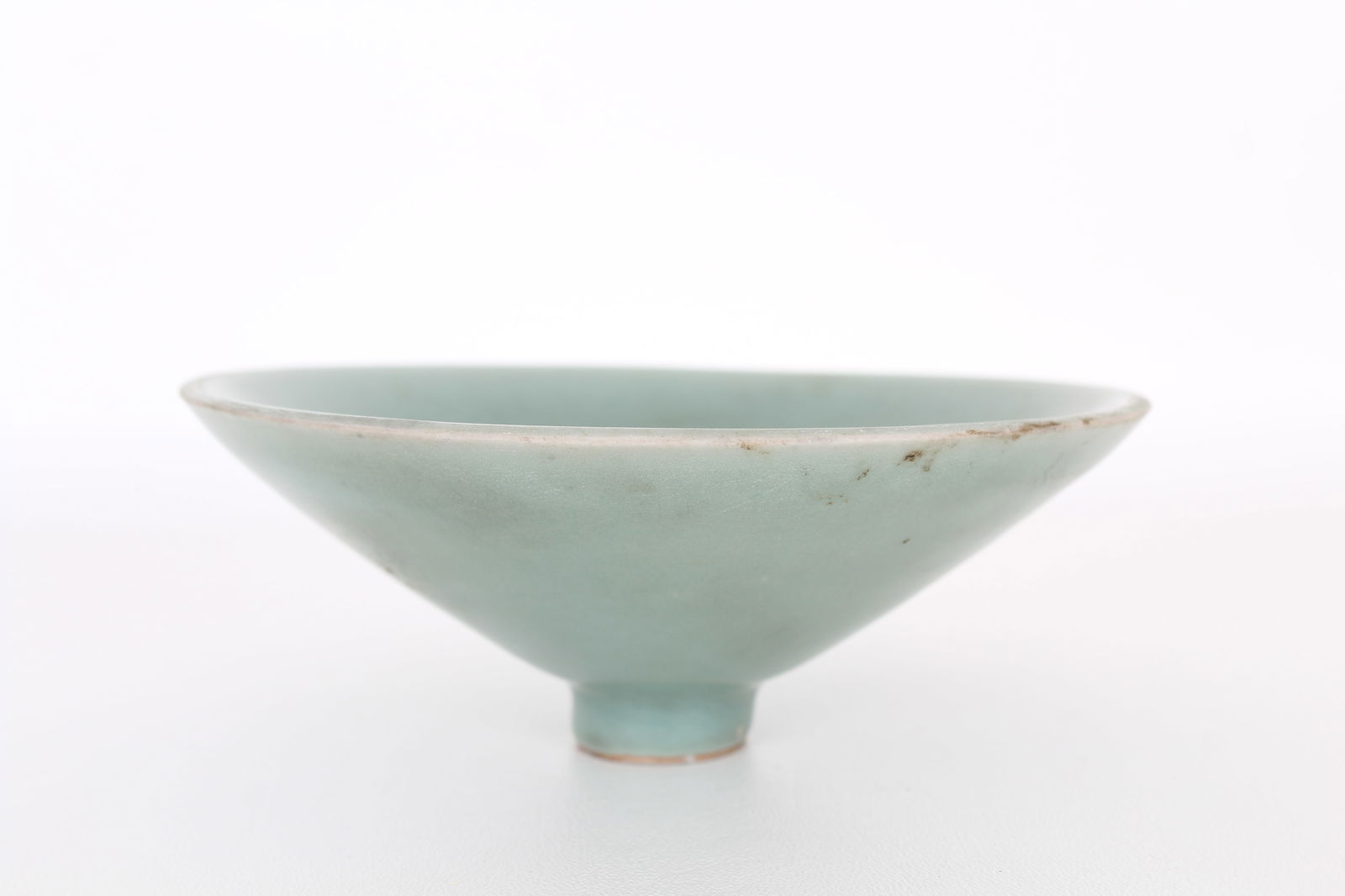CHINESE LONGQUAN CELADON CONICAL