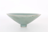 CHINESE LONGQUAN CELADON CONIC