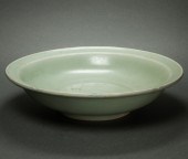 CHINESE LONGQUAN CELADON DISH