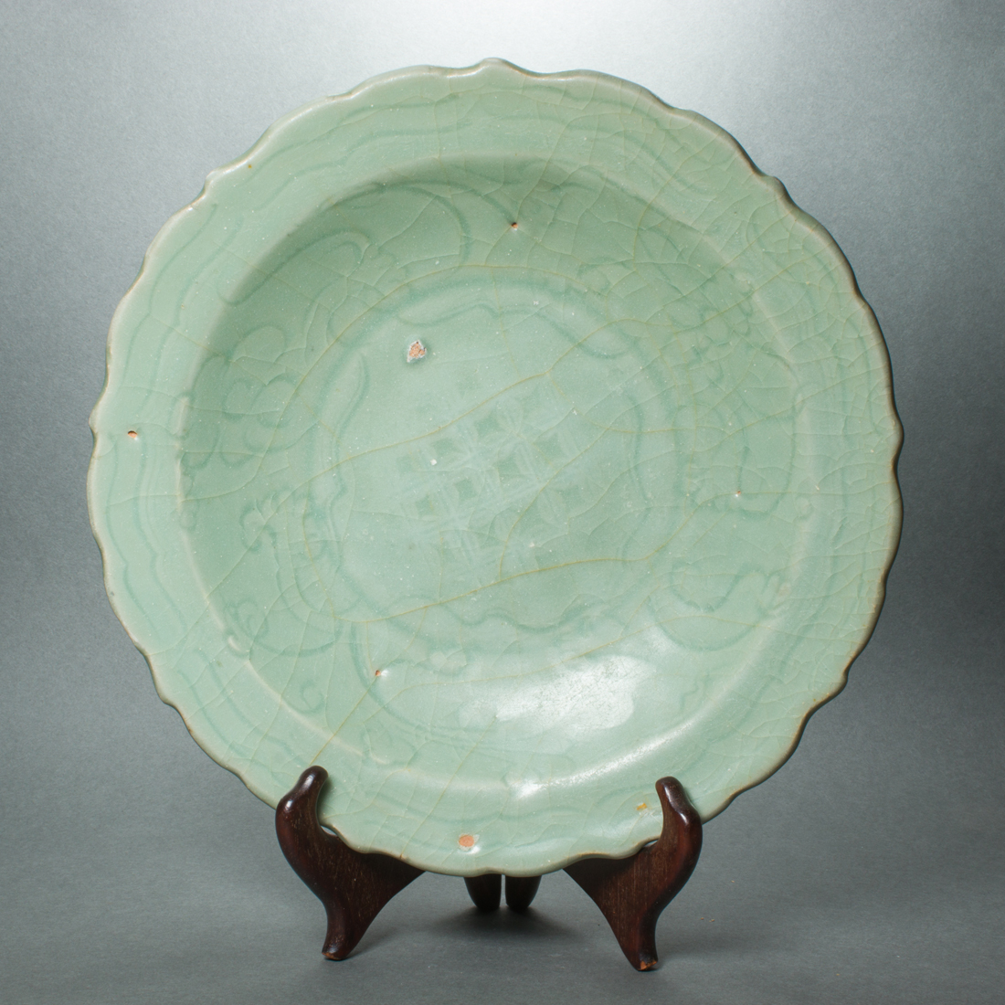 CHINESE LONGQUAN CELADON DISH