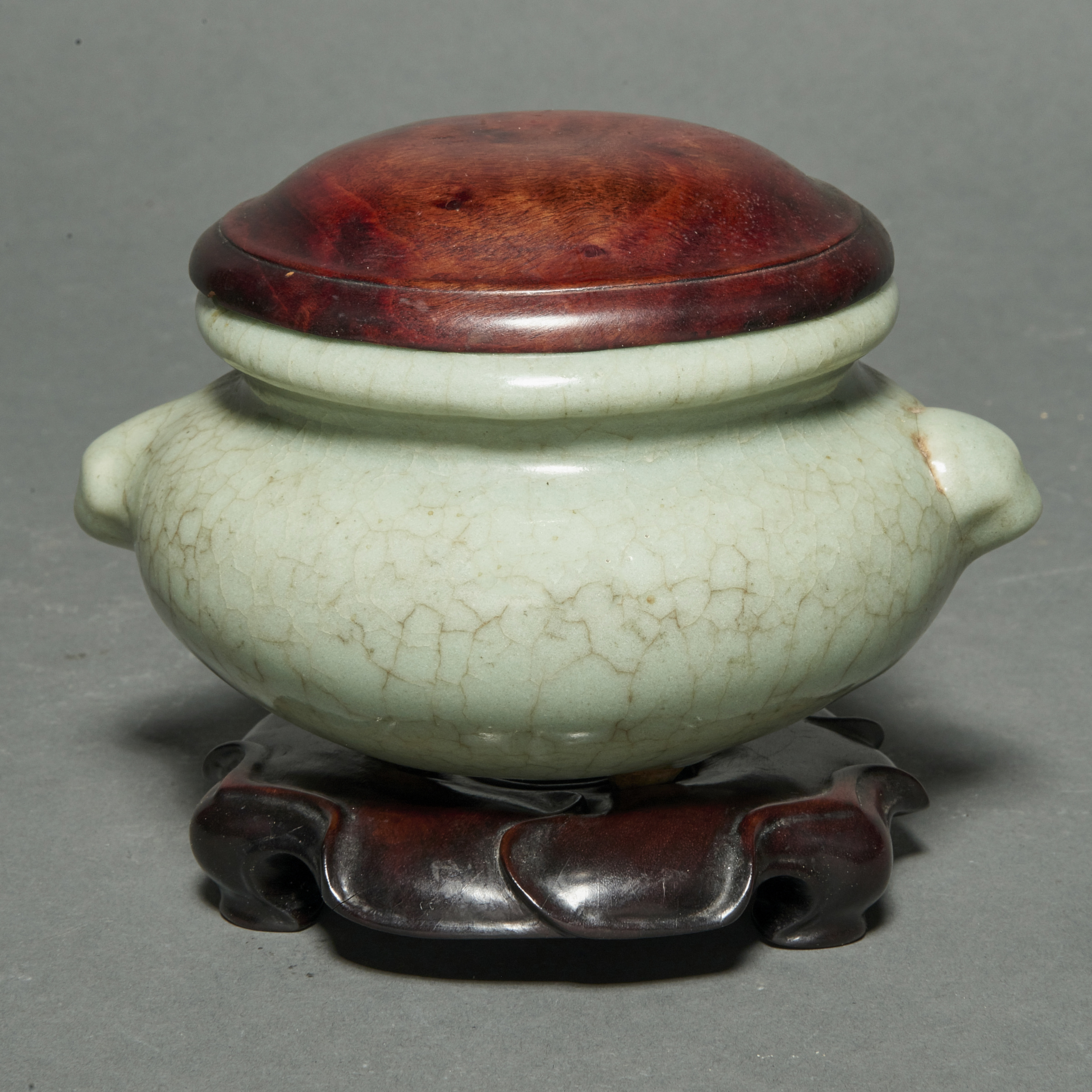 CHINESE LONGQUAN CELADON GLAZED