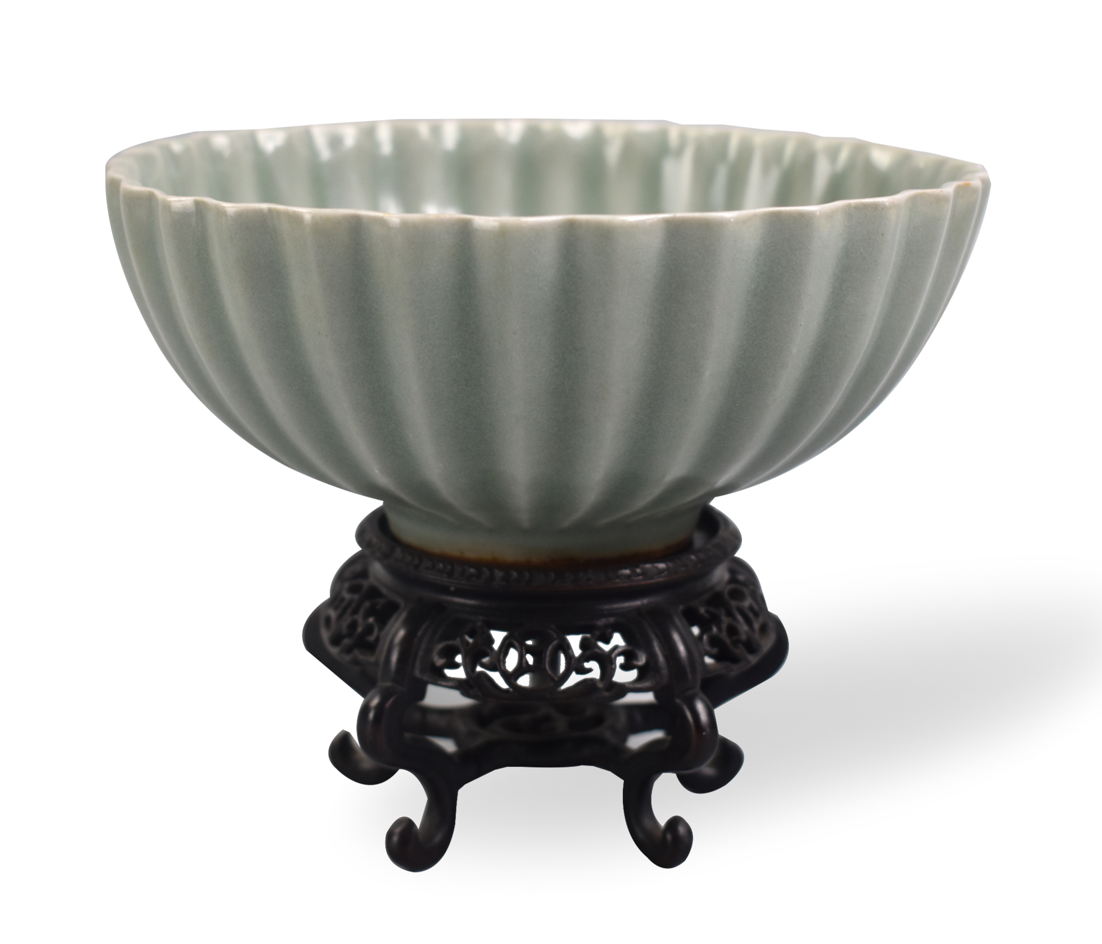 CHINESE LONGQUAN CELADON LOBBED