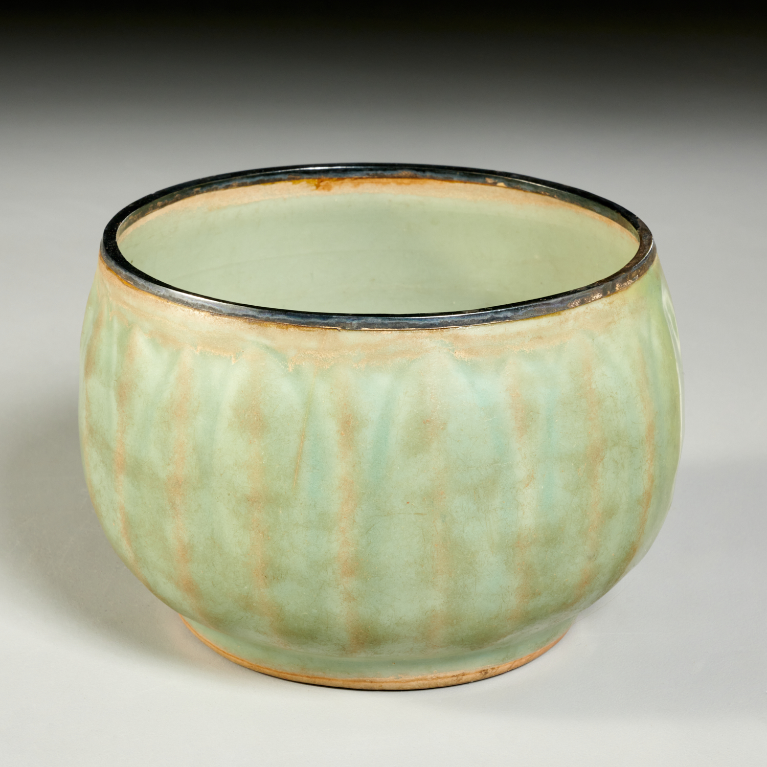 CHINESE "LONGQUAN" CELADON LOTUS