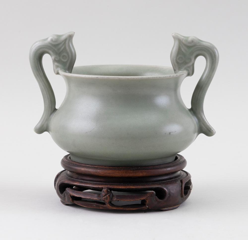 CHINESE LONGQUAN CELADON