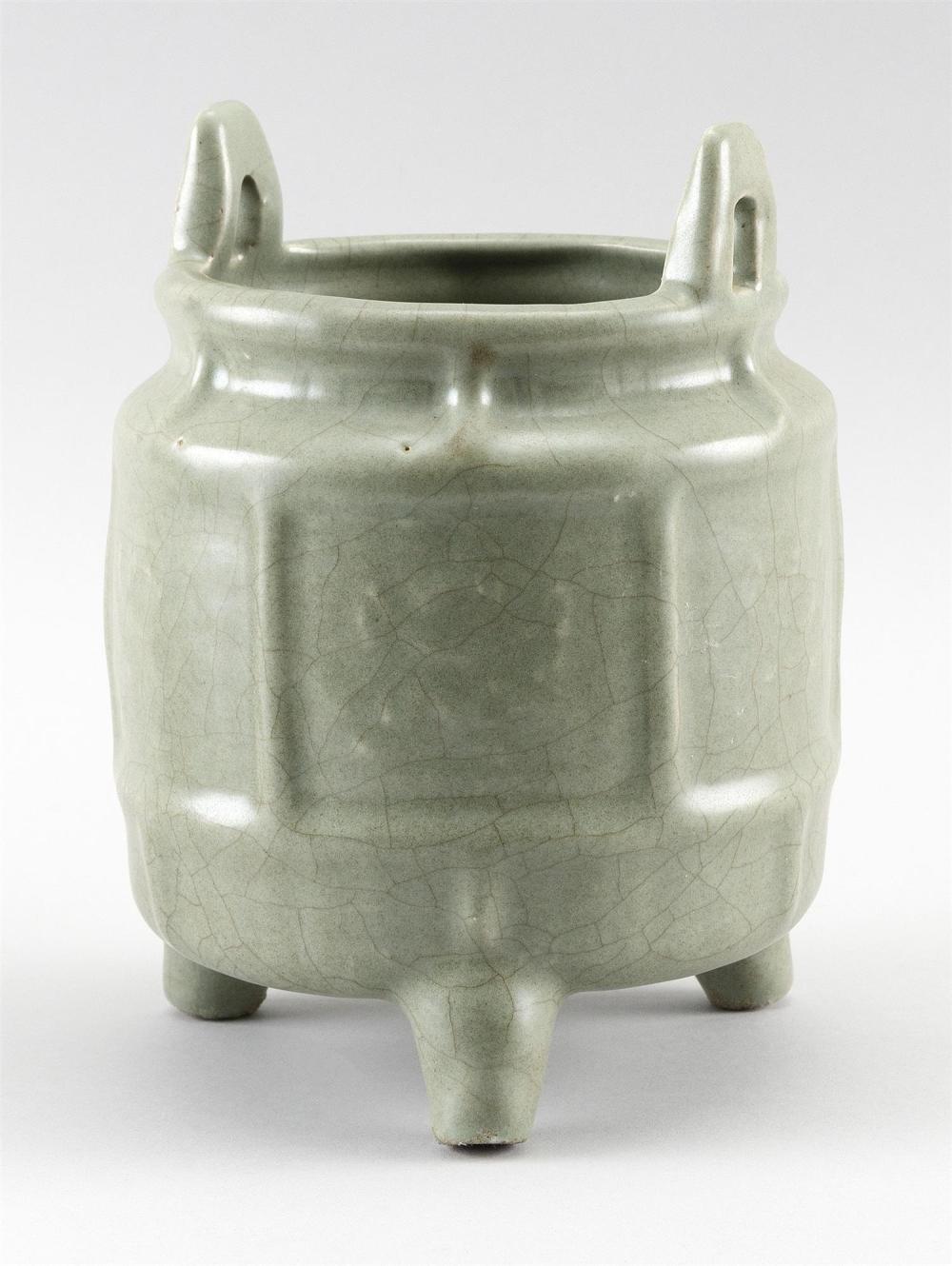 CHINESE LONGQUAN CELADON