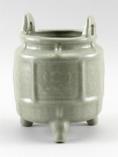 CHINESE LONGQUAN CELADON PORCE