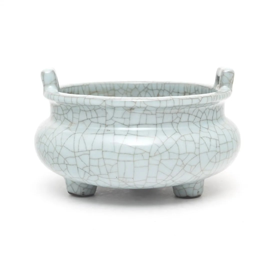 CHINESE LONGQUAN CELADON TRIPOD