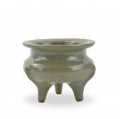 CHINESE LONGQUAN CELADON TRIPO