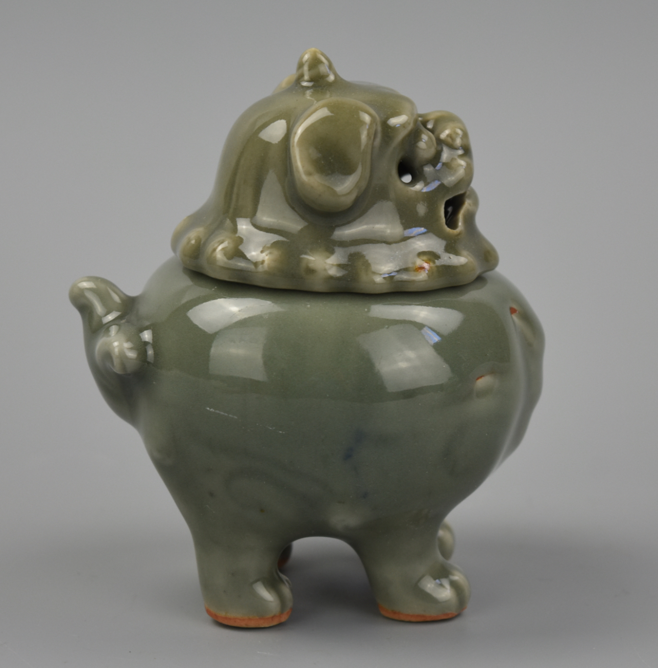 CHINESE LONGQUAN WARE CELADON GLAZE