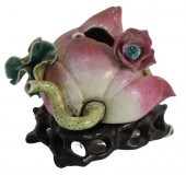 CHINESE LOTUS FLOWER BUD POT,