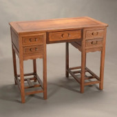 CHINESE MAHOGANY DESK OF HUANG