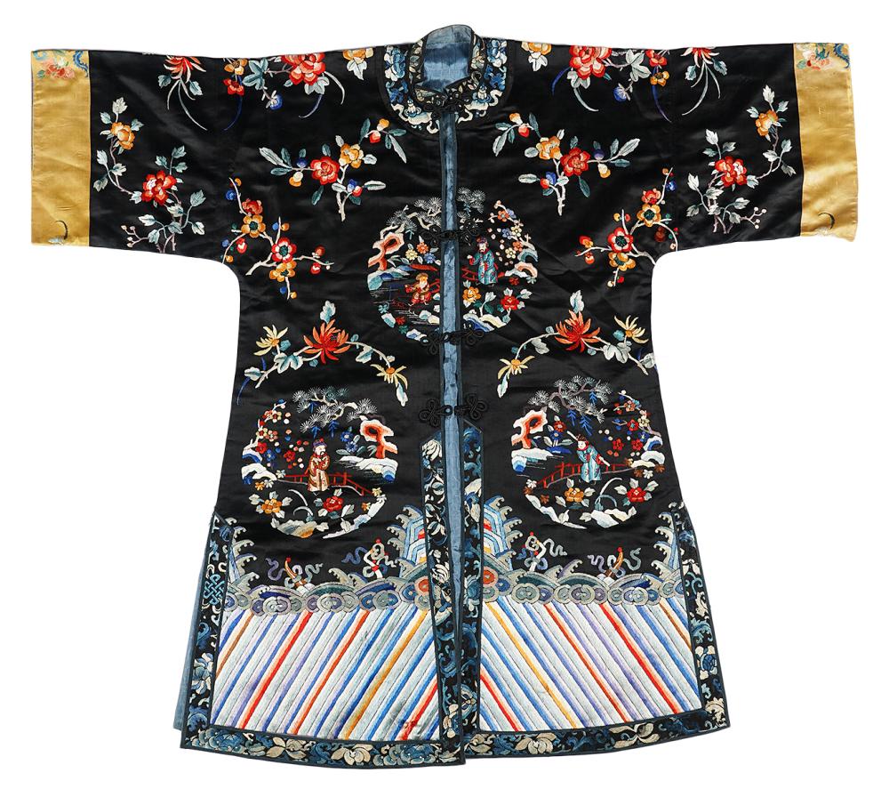 CHINESE 'MEDALLIONS' EMBROIDERED