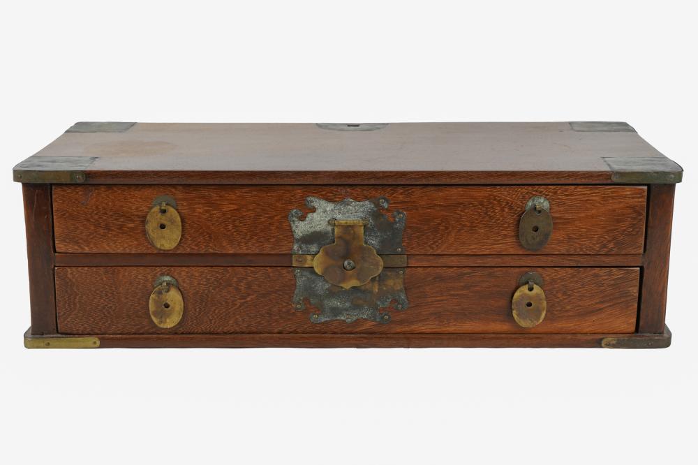 CHINESE METAL-MOUNTED WOOD TRAVEL