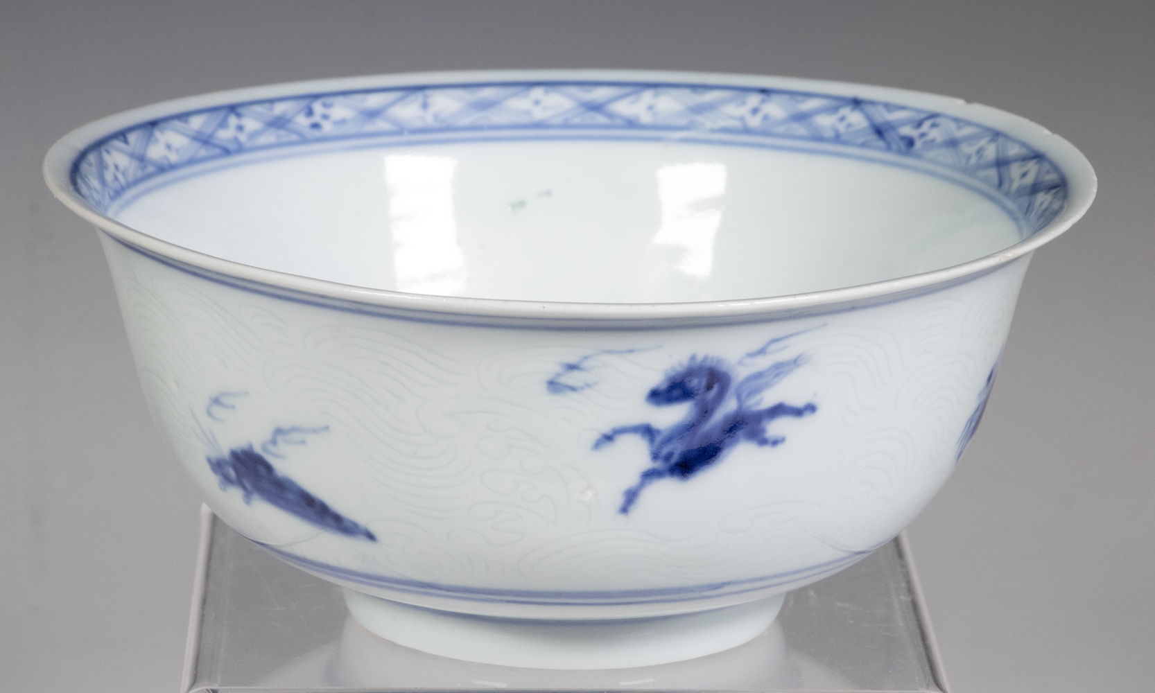 CHINESE MING DYNASTY BLUE AND WHITE
