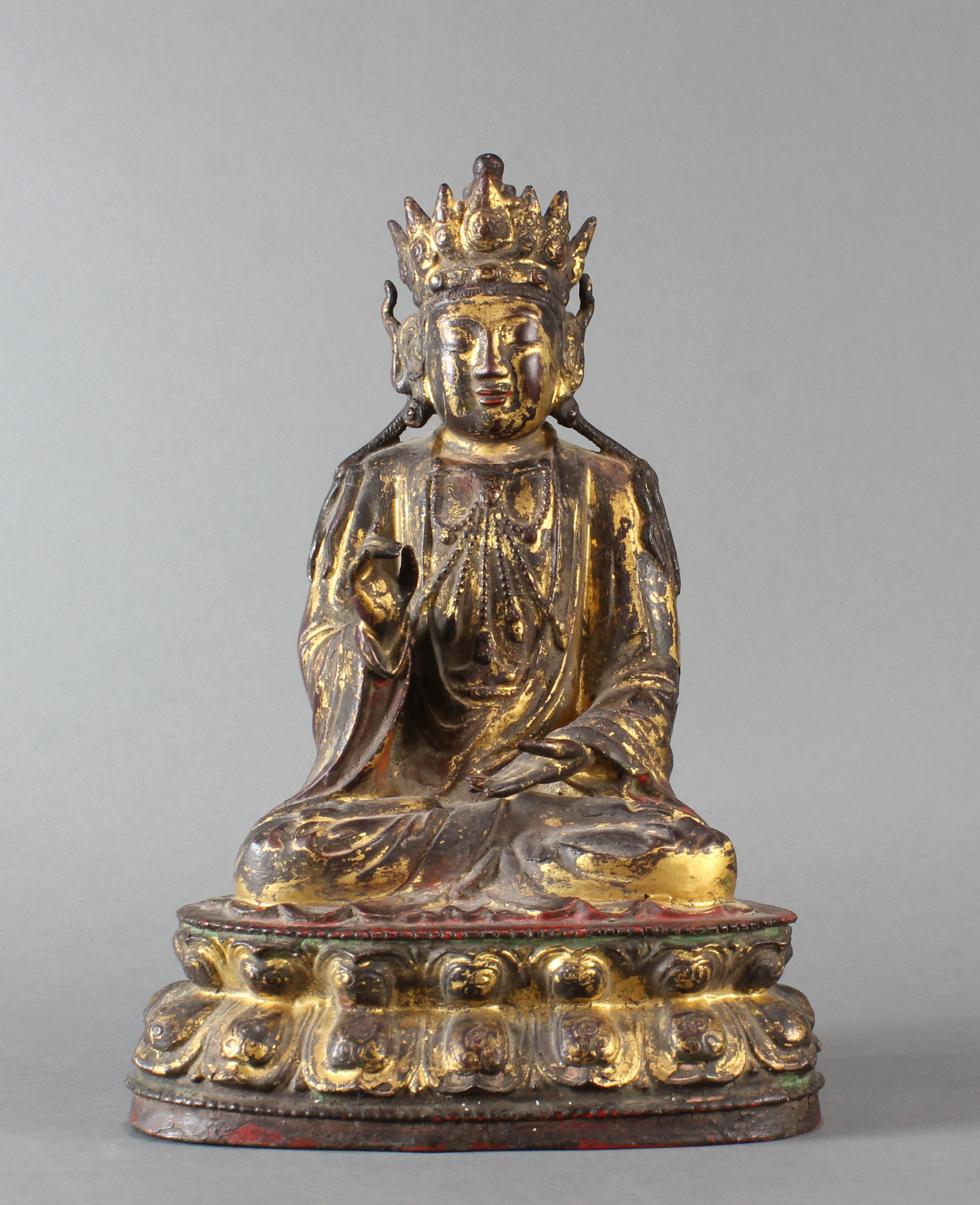 CHINESE MING DYNASTY GILT LACQUERED