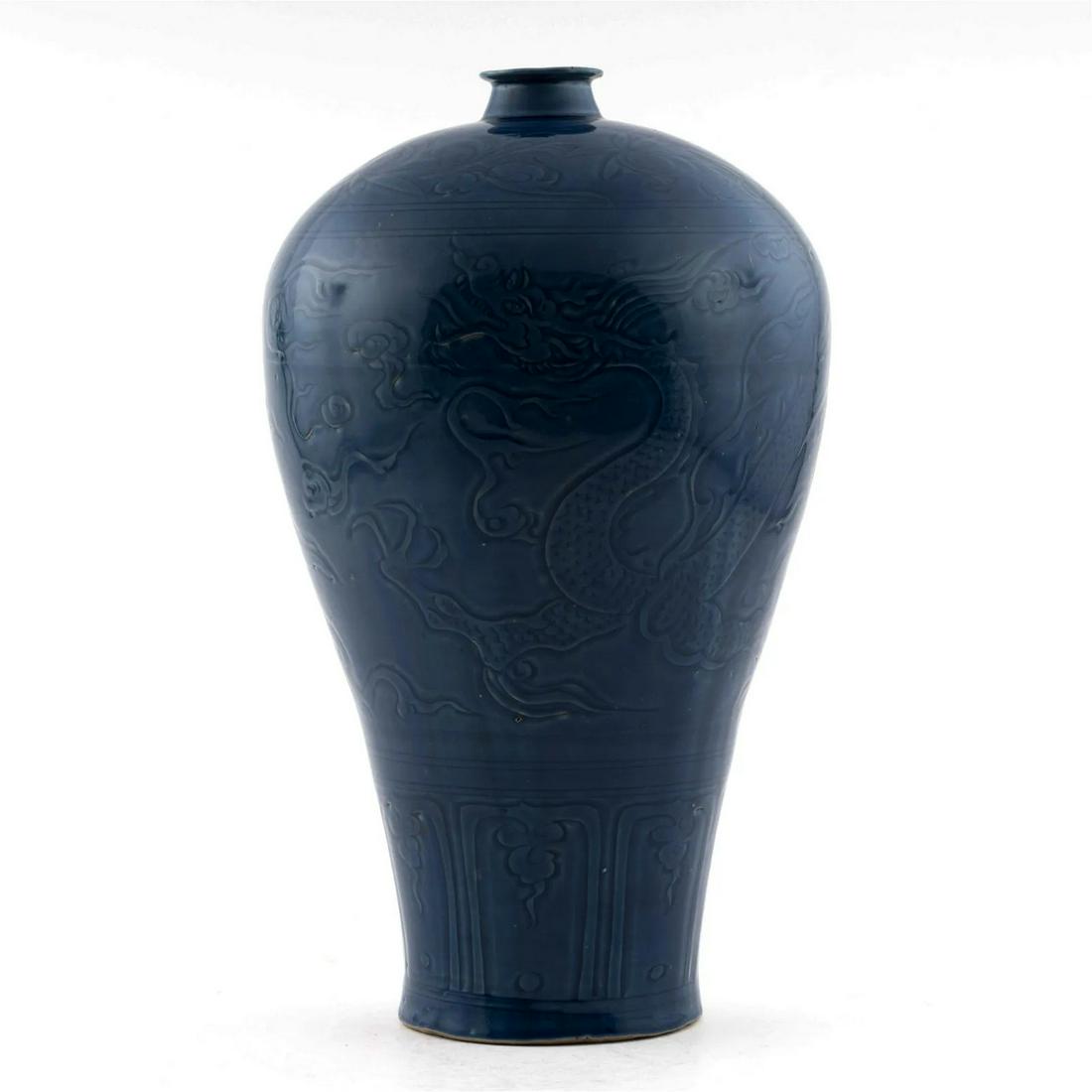 CHINESE MING DYNASTY PERIOD BLUE