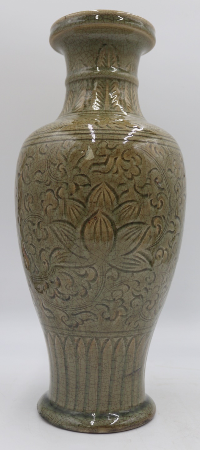 CHINESE MING STYLE HEAVILY CARVED