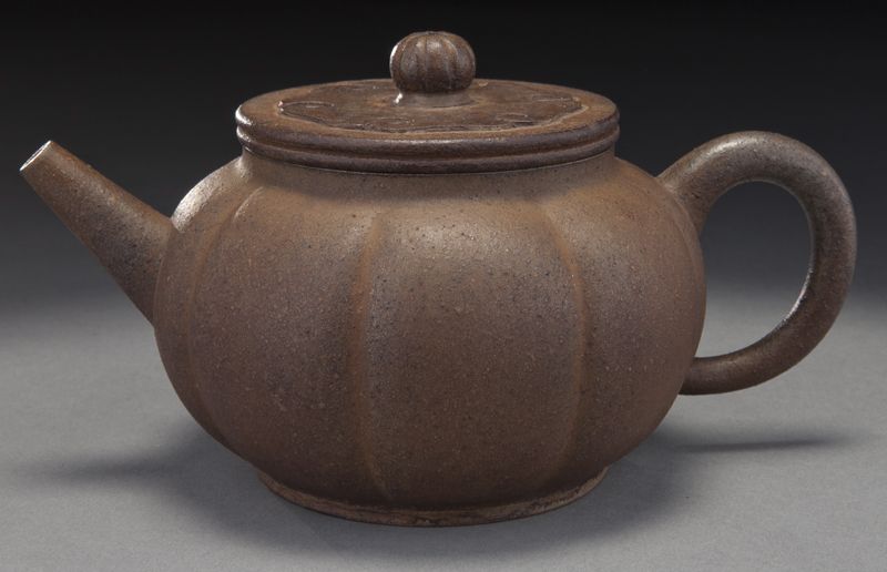 Chinese Ming Yixing teapot attr. to