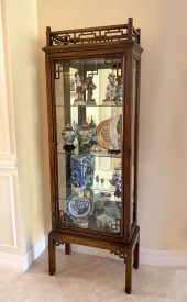 CHINESE MIRRORED BACK DISPLAY