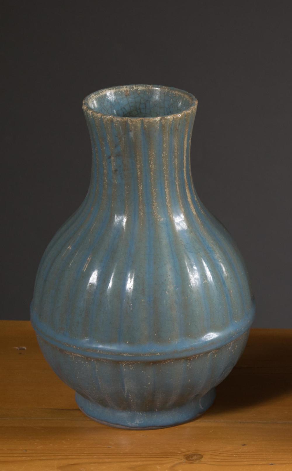 CHINESE MONOCHROME GLAZED PORCELAIN